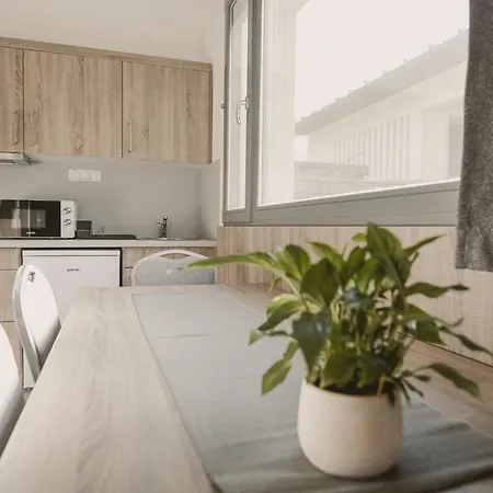Matraverebely-szentkut - Apartmanpark 公寓